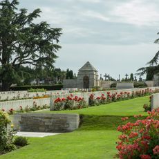 Longuenesse Souvenir Cemetery