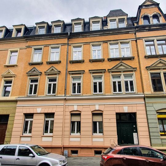 Mietshaus in geschlossener Bebauung Karl-Liebknecht-Straße 22