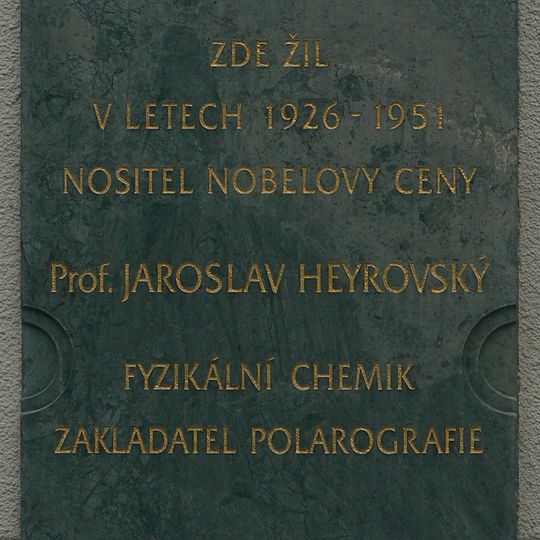 Jaroslav Heyrovský plaque in Ladova street