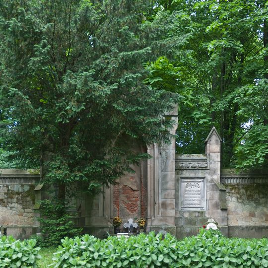 Park at the palace in Szalejów Dolny