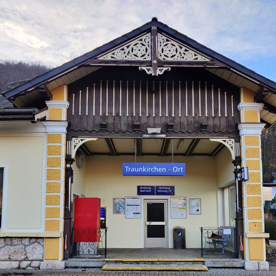 Wartehäuschen Haltestelle Traunkirchen Ort