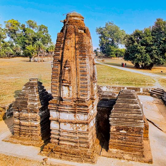 Old fort and temples, Lanji