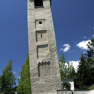 Schiefer Turm und Kirchenruine, St. Moritz