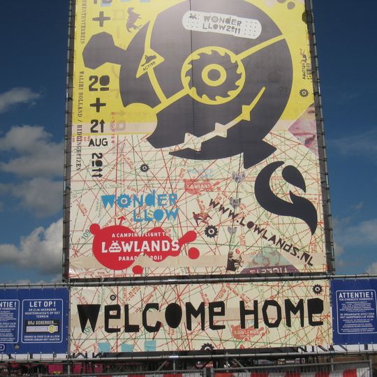 A Campingflight to Lowlands Paradise