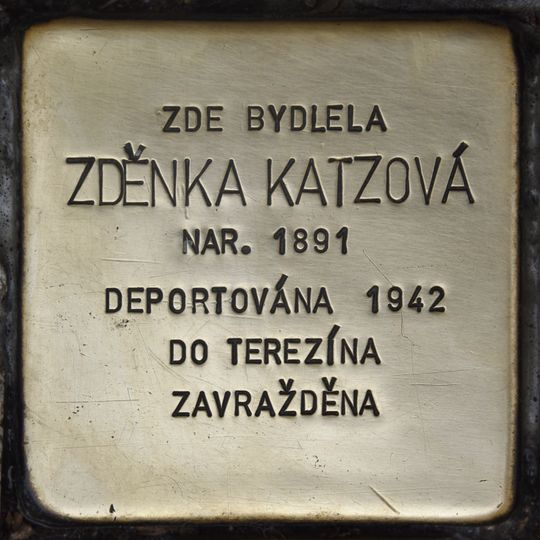 Stolperstein à la mémoire de Zděnka Katzová