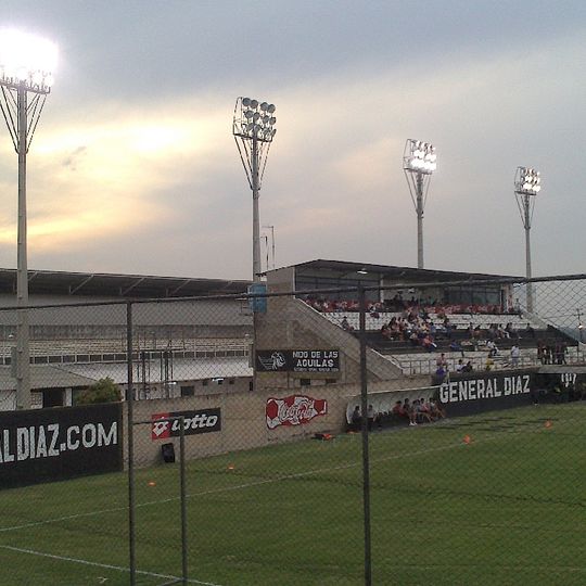 Estadio General Adrián Jara