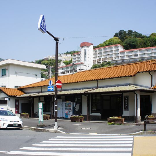 Kinomiya Station