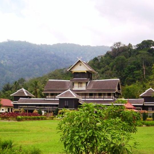 Istana Lama Seri Menanti