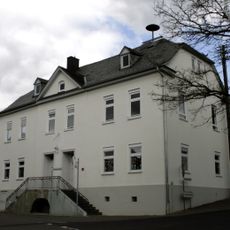 Alte Schule und Rathaus