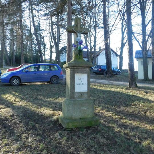 Kříž na cestě ke kostelu svaté Kateřiny v Polné