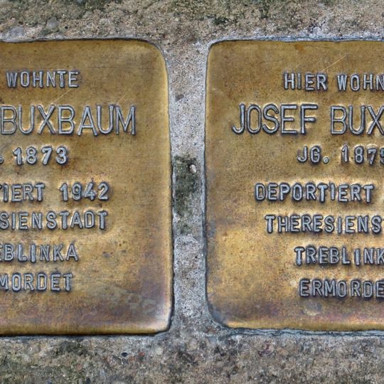 Stolperstein en memoria de Jette Buxbaum