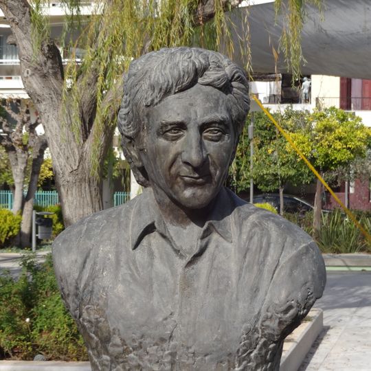 Andreas Lentakis bust
