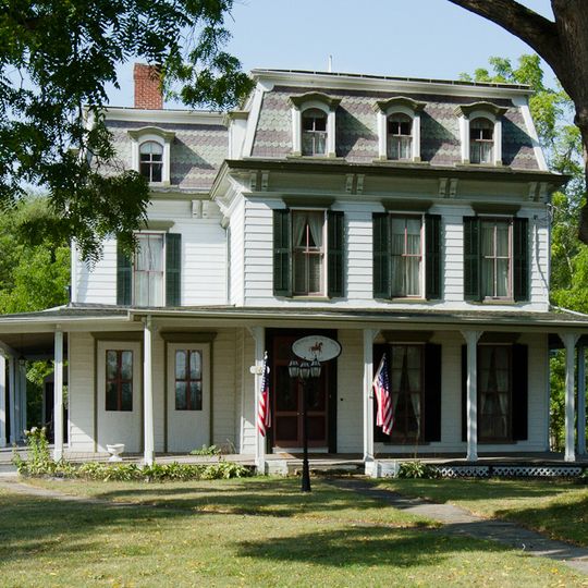 General Sacket House