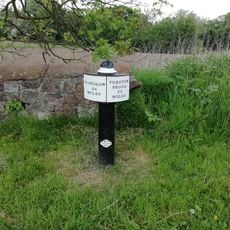 Milepost adjacent to Locks 47, Church Lawton Top Lock