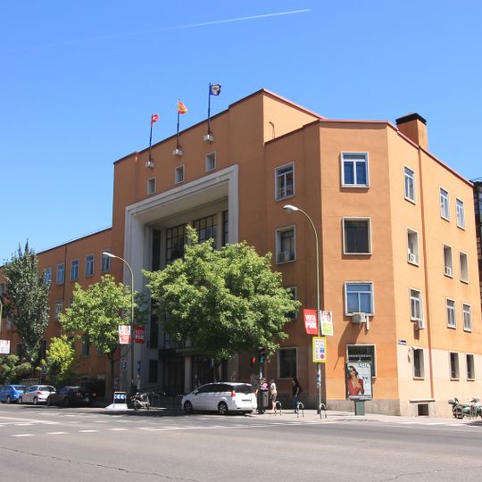 Escuela Técnica Superior de Ingeniería y Diseño Industrial