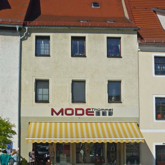 Wohnhaus in geschlossener Bebauung Markt 21