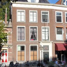 Nieuwe Rijn 12, Leiden