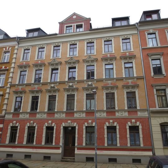 Mietshaus in geschlossener Bebauung Matthesstraße 33