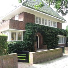Dubbele villa in Interbellumstijl