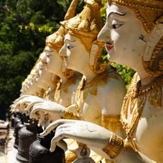 Wat Phra Bat Nam Phu
