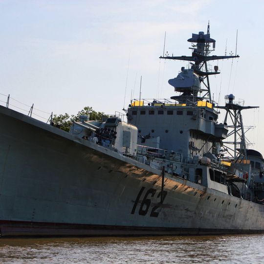 Niszczyciele rakietowe typu 051