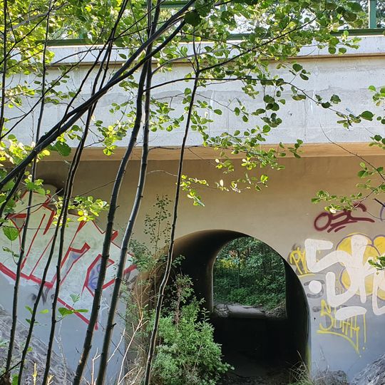 Železniční most u zaniklé osady Hol