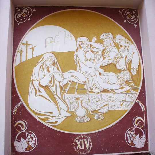 Kaplička XIV. zastavení křížové cesty u kostela v Mařenicích