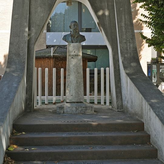 Monument to Felice Bisleri