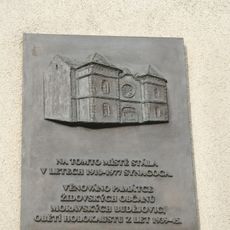 Pamětní deska synagogy v Moravských Budějovicích