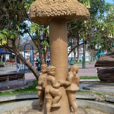 Los niños y el árbol
