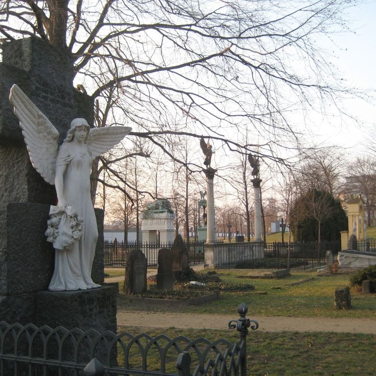 Invalidenfriedhof Cemetery