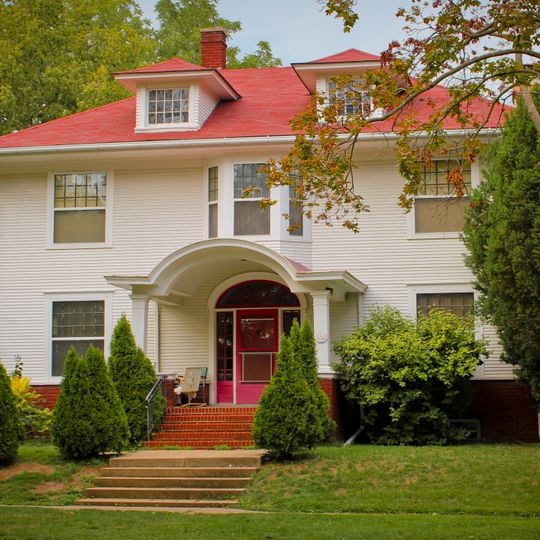 Emma J. Harvat and Mary E. Stach House