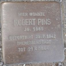 Stolperstein dedicated to Robert Pins