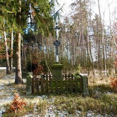 Kříž jižně od Lovětína u polní cesty na Čenkov