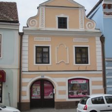 Wohn- und Geschäftshaus