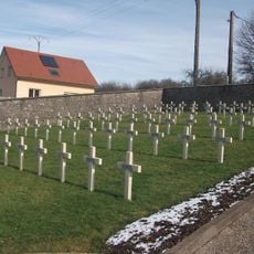 Navenne military cemetery