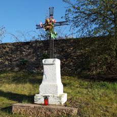 Kříž v Želkovicích u silnice