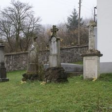 Klasicistický náhrobník