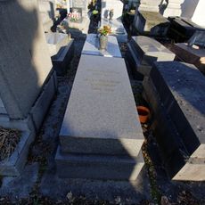 Grave of Massicot