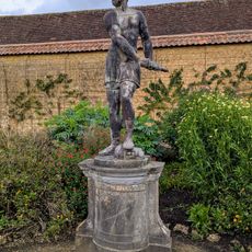 Statua
