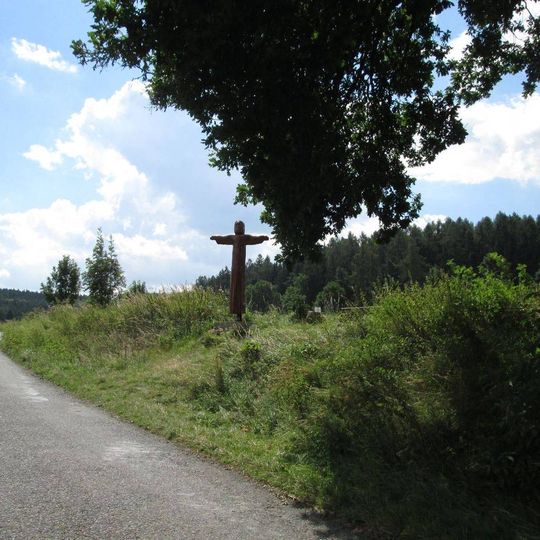 Socha jihovýchodně od Neveklova