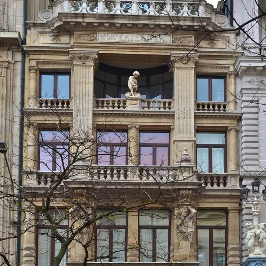 Maison des Chats - Hier ist in den Kater en de Kat