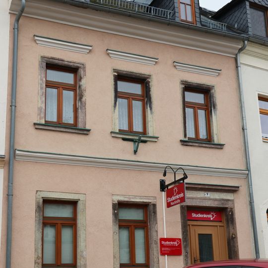 Wohnhaus in geschlossener Bebauung Neumarkt 9