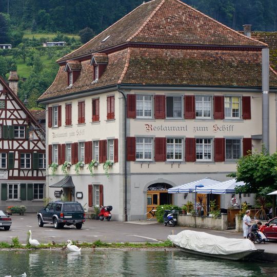 Rathaus / Haus Schiff