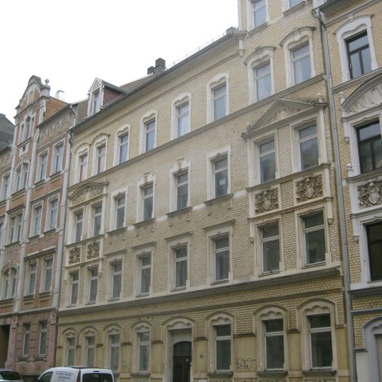 Mietshaus in geschlossener Bebauung Fürstenstraße 58
