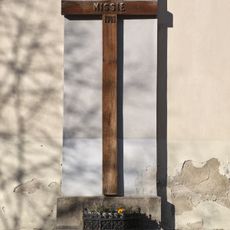 Mission cross by Saint Nicholas cathedral
