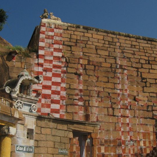 Piranmalai Kodunkundreeswar Temple