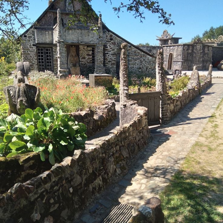 Robert Tatin Museum