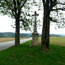 Kříž u polní cesty pod Humberkem