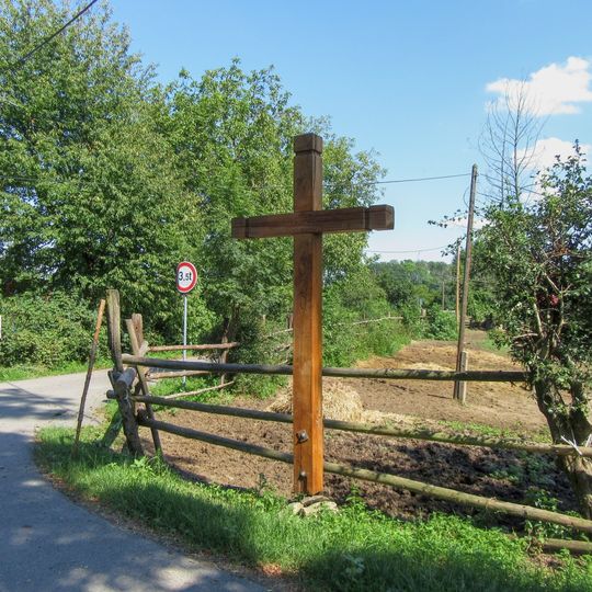 Kříž u Litovle na Karlově